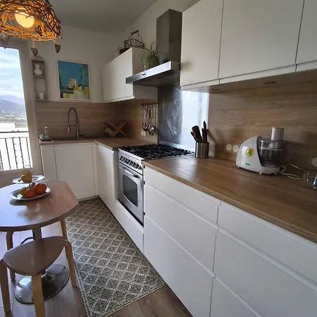 Bright With Balcony In Apartamento Ajaccio (Corsica)